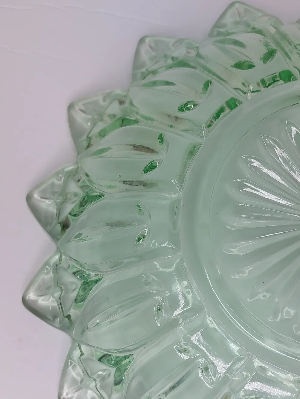 Federal Glass PETAL Green Large Round Salad or Vegetable Bowl